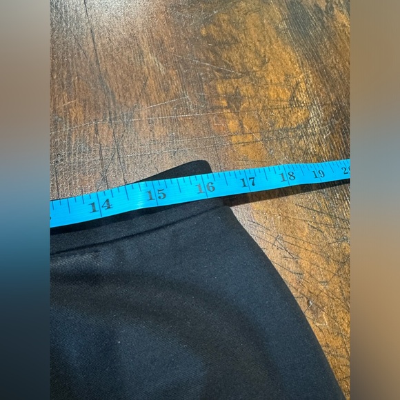 Chico’s Fully-Lined Zip-Up Black Skirt - Picture 6 of 9